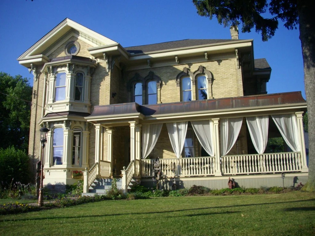R. Ritz Architect