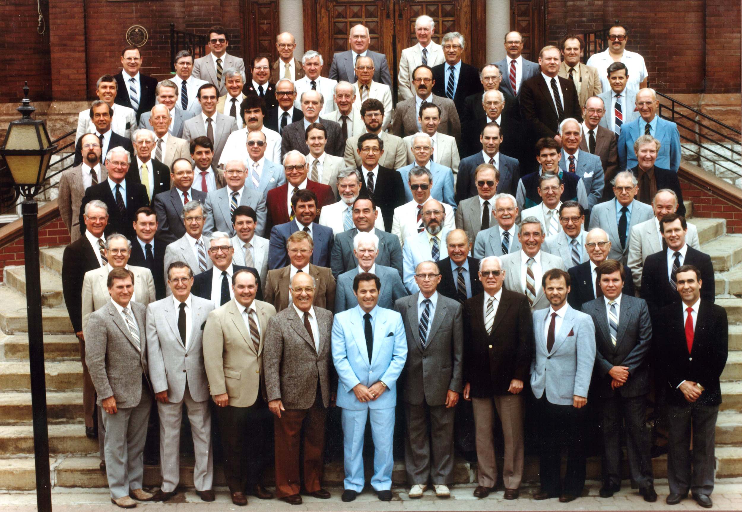 1986 Rotary Club on City Hall Steps.jpg
