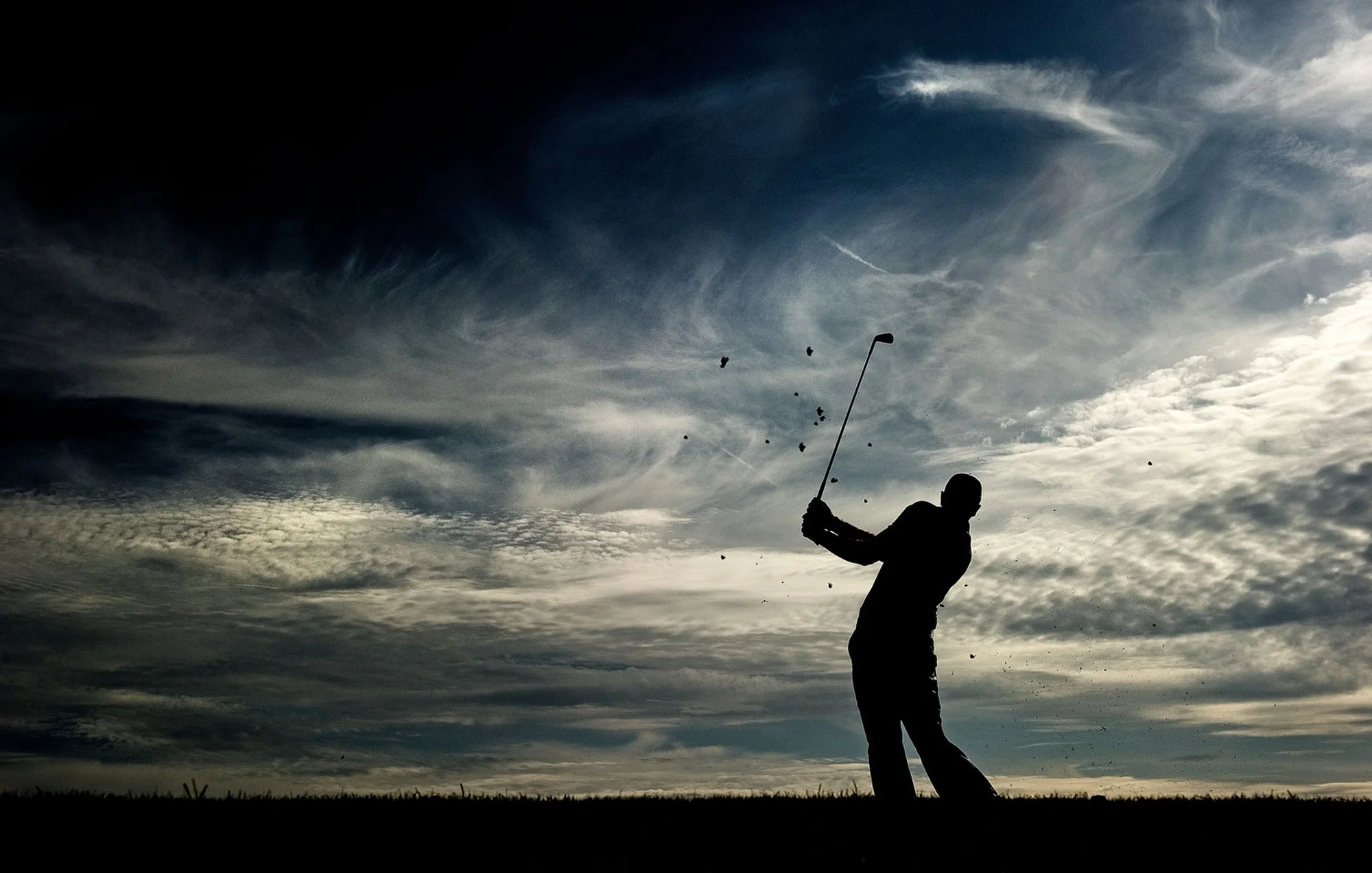 SPORTS PHOTOGRAPHER / THOMAS LOVELOCK