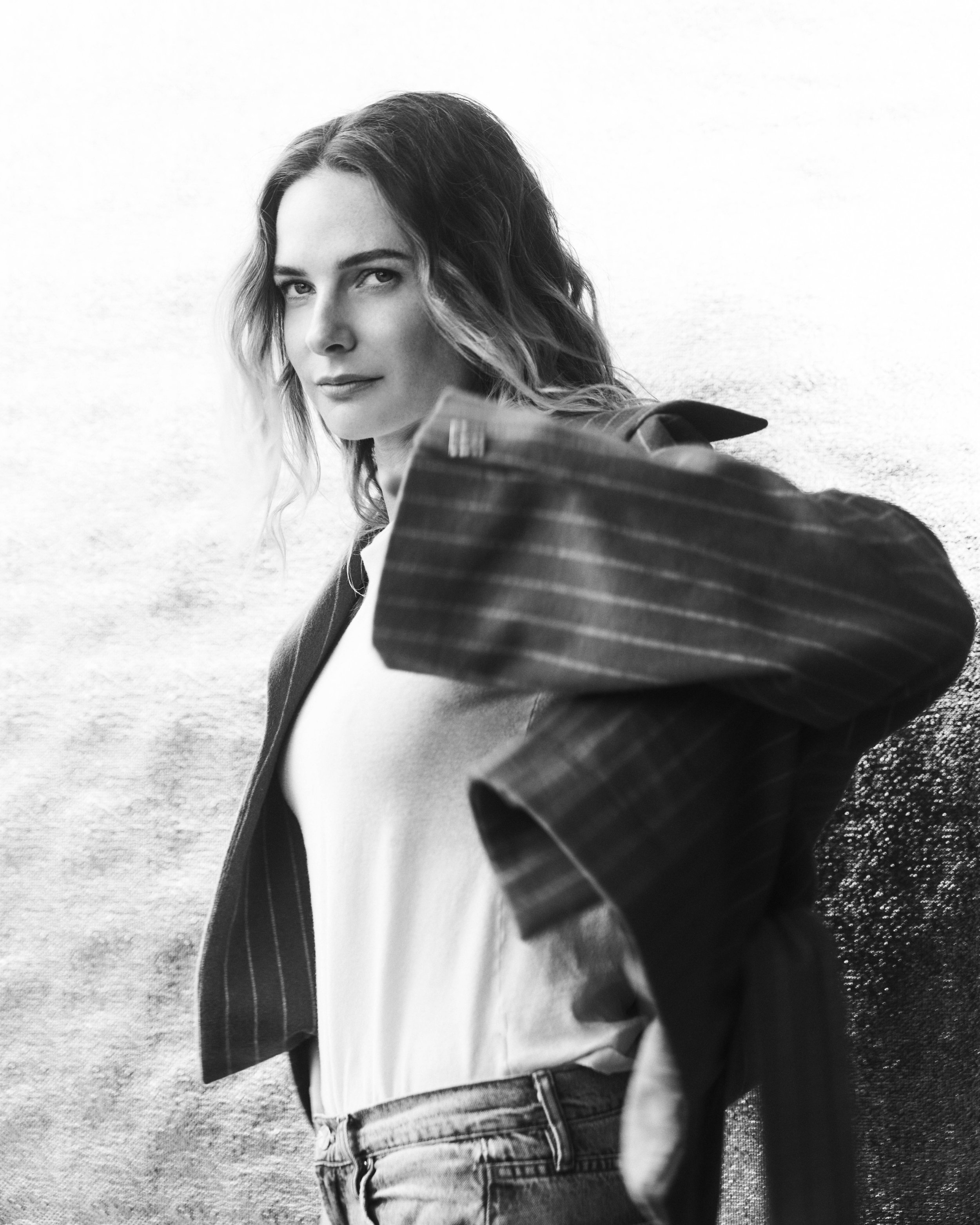 041224_LATimes_RebeccaFerguson_RebeccaFerguson_099 copy.jpg