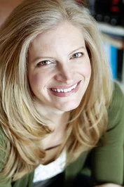 Amy Engel.jpg
