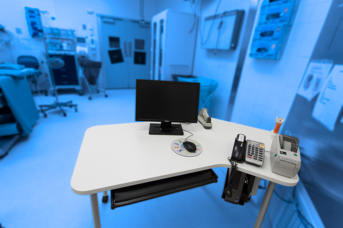 Corian_Healthcare_Operating_Room_Furniture_Sterling_Surfaces-2.jpg