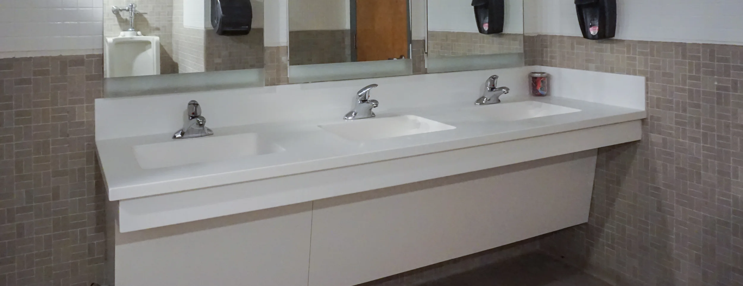 Amherst_College_Corian_Sink_Sterling_Surfaces