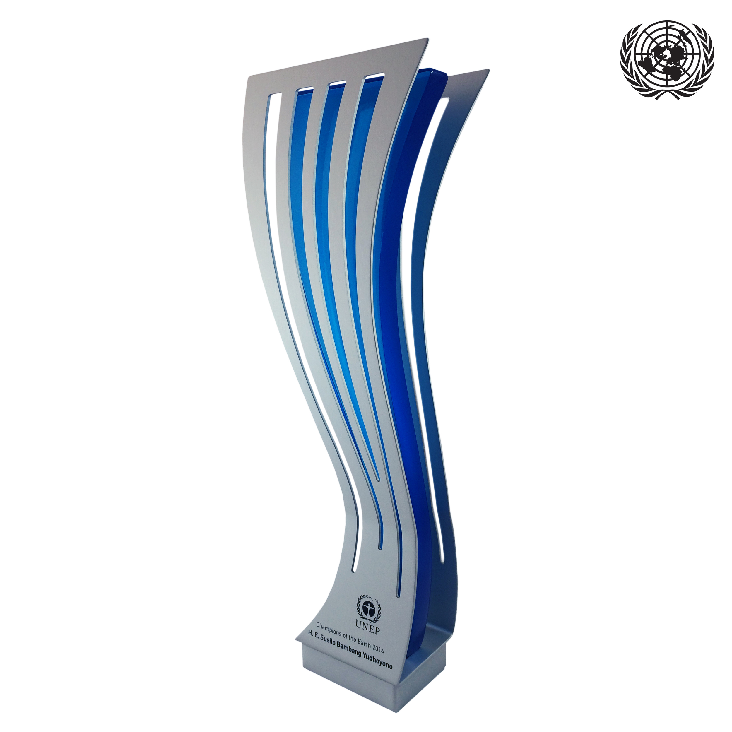 united nations custom trophy glass