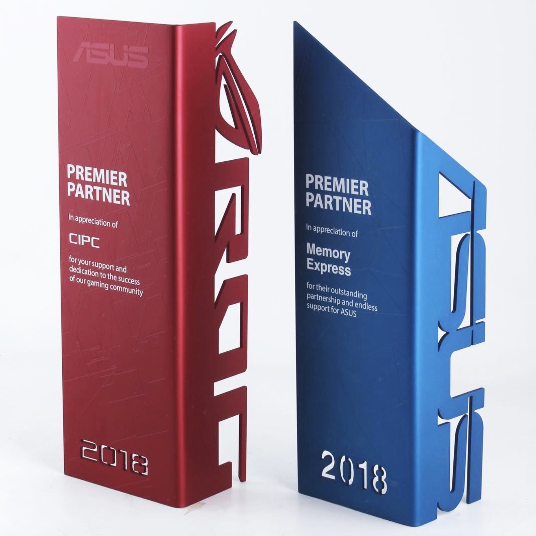 This is one of our most customizable awards. With the opportunity to add any cut out text on the side, this style of award is very versatile. You can choose the anodizing colour and we can print any g