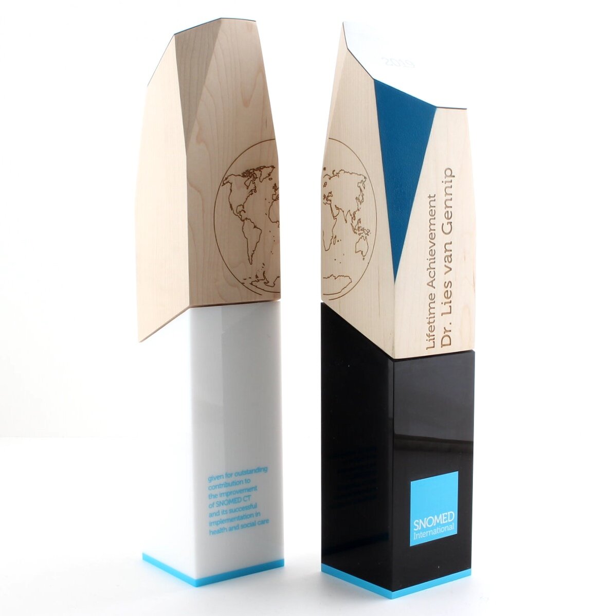 SNOMED+International+custom+awards+wood+and+acrylic+laser+engraved+3.jpg