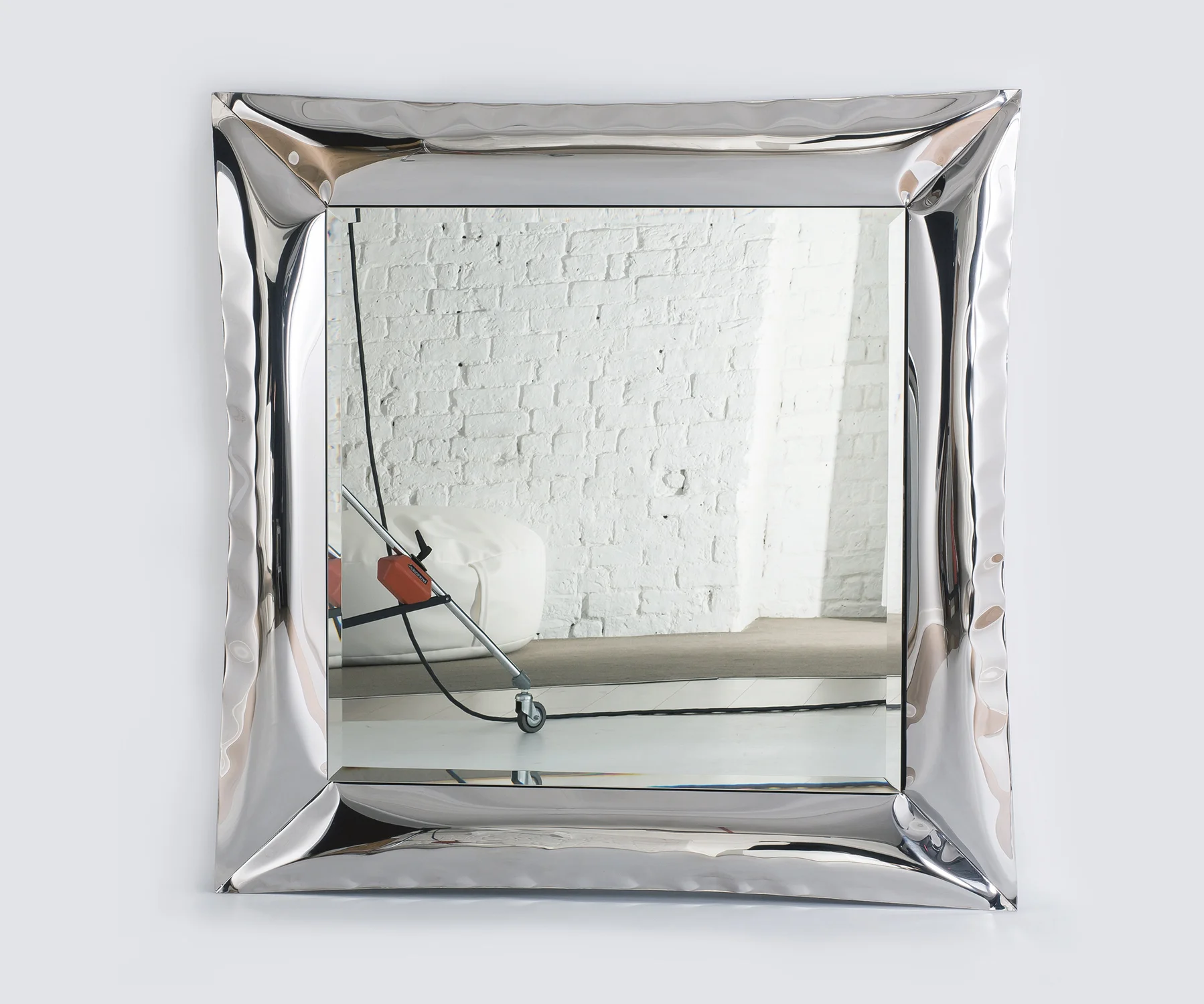Air Frame Dressing Mirror