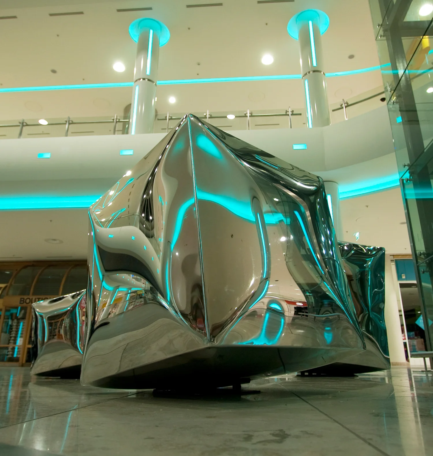 Qube_010410_0108WEB.jpg