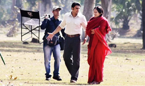 Sonakshi-Ranveer on the sets of Lootera
