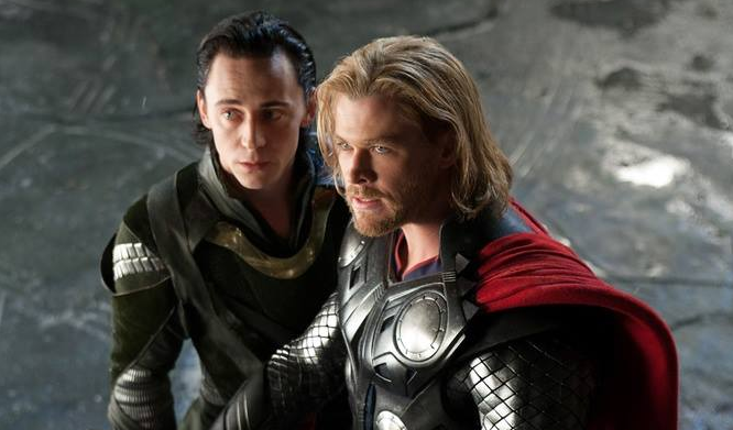 Tom Hiddleston and Chris Hemsworth in Thor: The Dark World