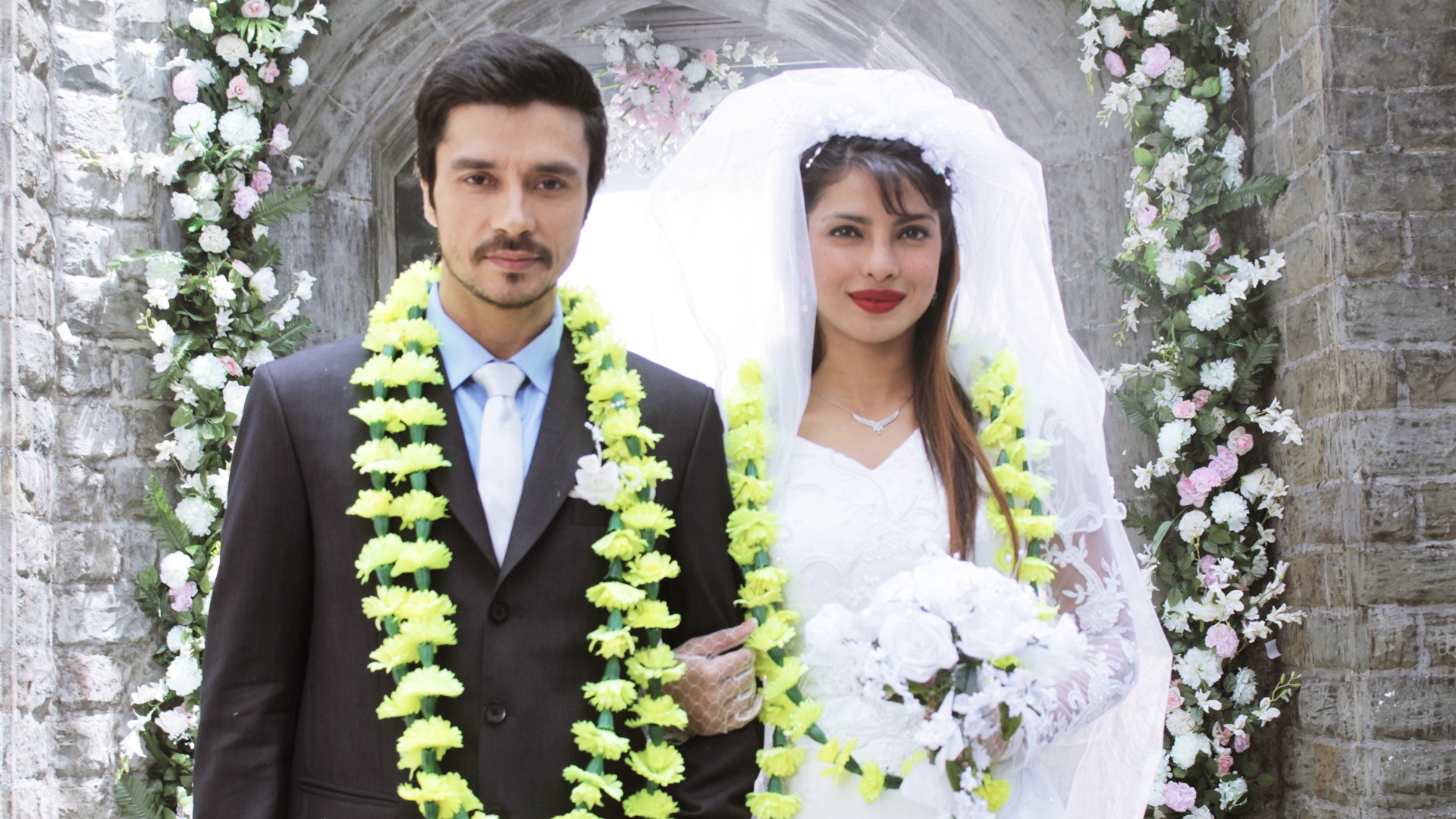 Although not perfect, Mary Kom is eminently watchable thanks to Darshan and Priyanka's heartwarming performances