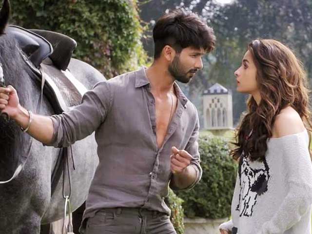 Shahid-Alia make quite the sprightly couple in Shaandaar