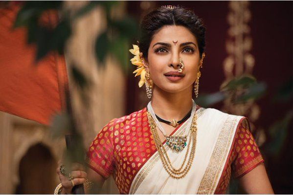 Priyanka's looks are regal