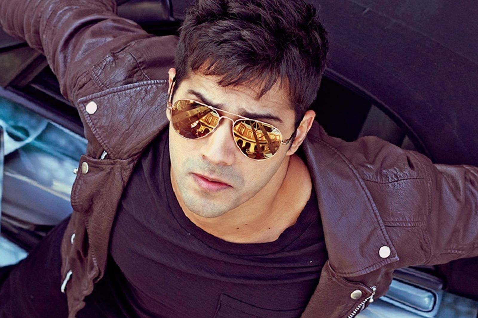 Varun melts dils in Dilwale