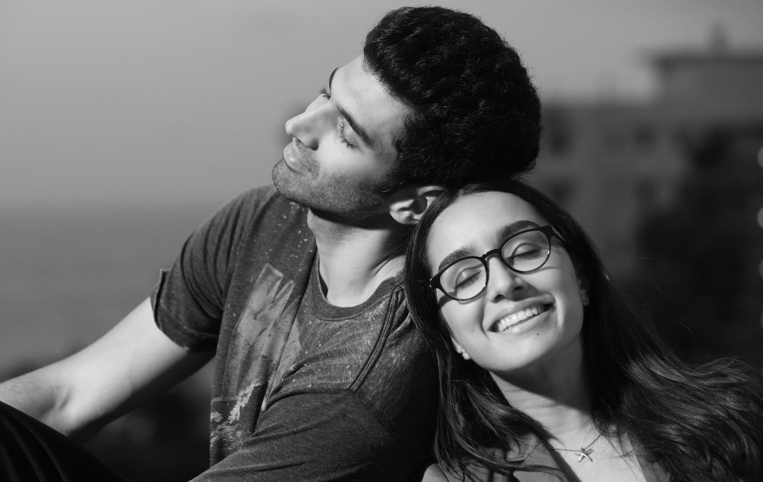 Leaning on you – Aditya-Shraddha in OK Jaanu