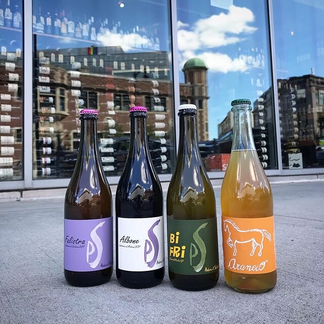 Woo hoo let&rsquo;s summer!
.
.
.
#BeMoreSocial (From A Distance) #naturalwine #naturalwineboston #southie #seaport #seaportboston #Cambridge #fizz #petnat #skincontact #orangewine #loveyou
