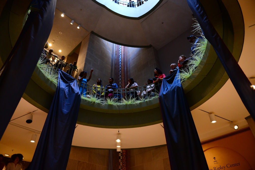   " Monument ," 2013. Photo documentation of live performance, Smithsonian National Museum of African Art. Photo credit: Rosina Photography.  