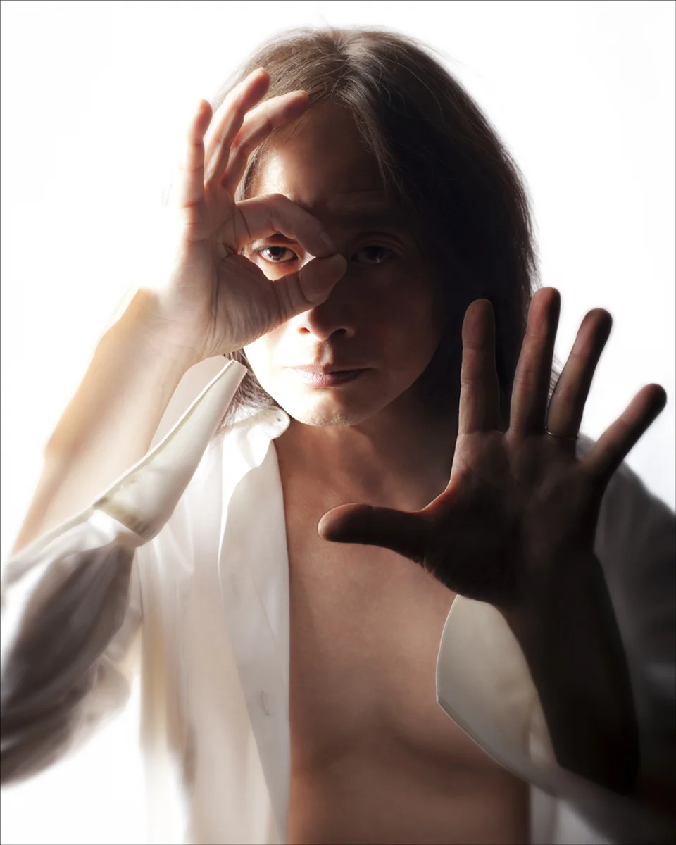 i_shape_the_light_final.jpg