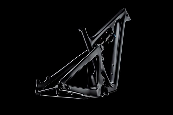 2019_YetiCycles_SB130_Frame_Carbon_Dark_02-thumb.jpg