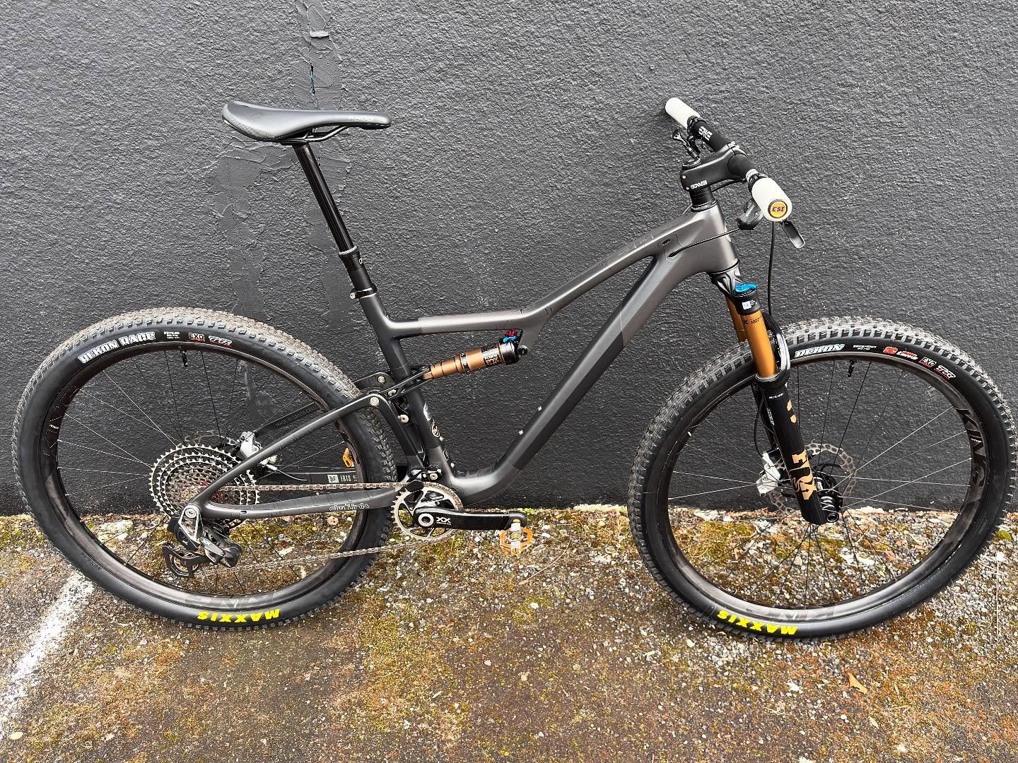 This Ibis Exie USA build made me want one so bad.  The 24lb bike has so much pep as soon as you step on the pedals it feels like you could just glide through the woods forever. Not only is this frame made in California, it&rsquo;s cheaper than tons o