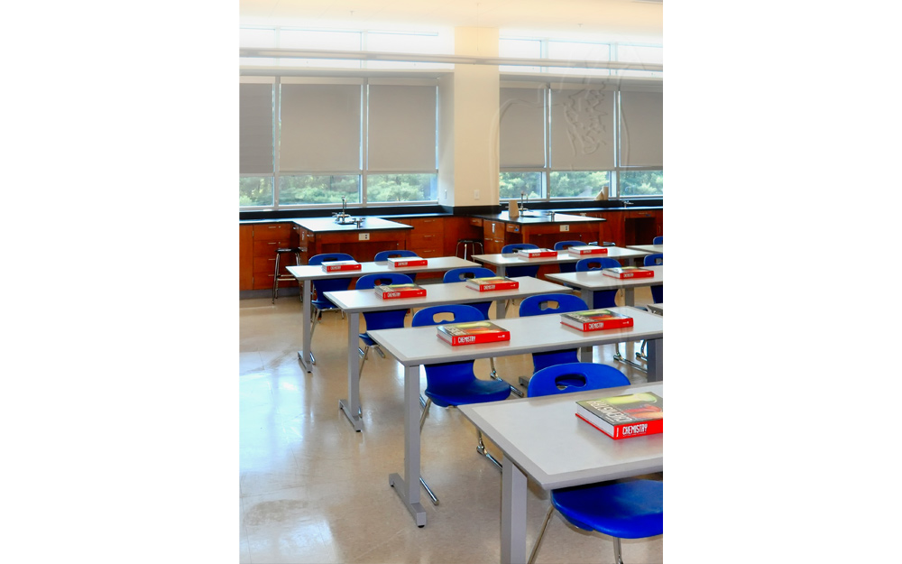 NewtownHS-labclass.jpg