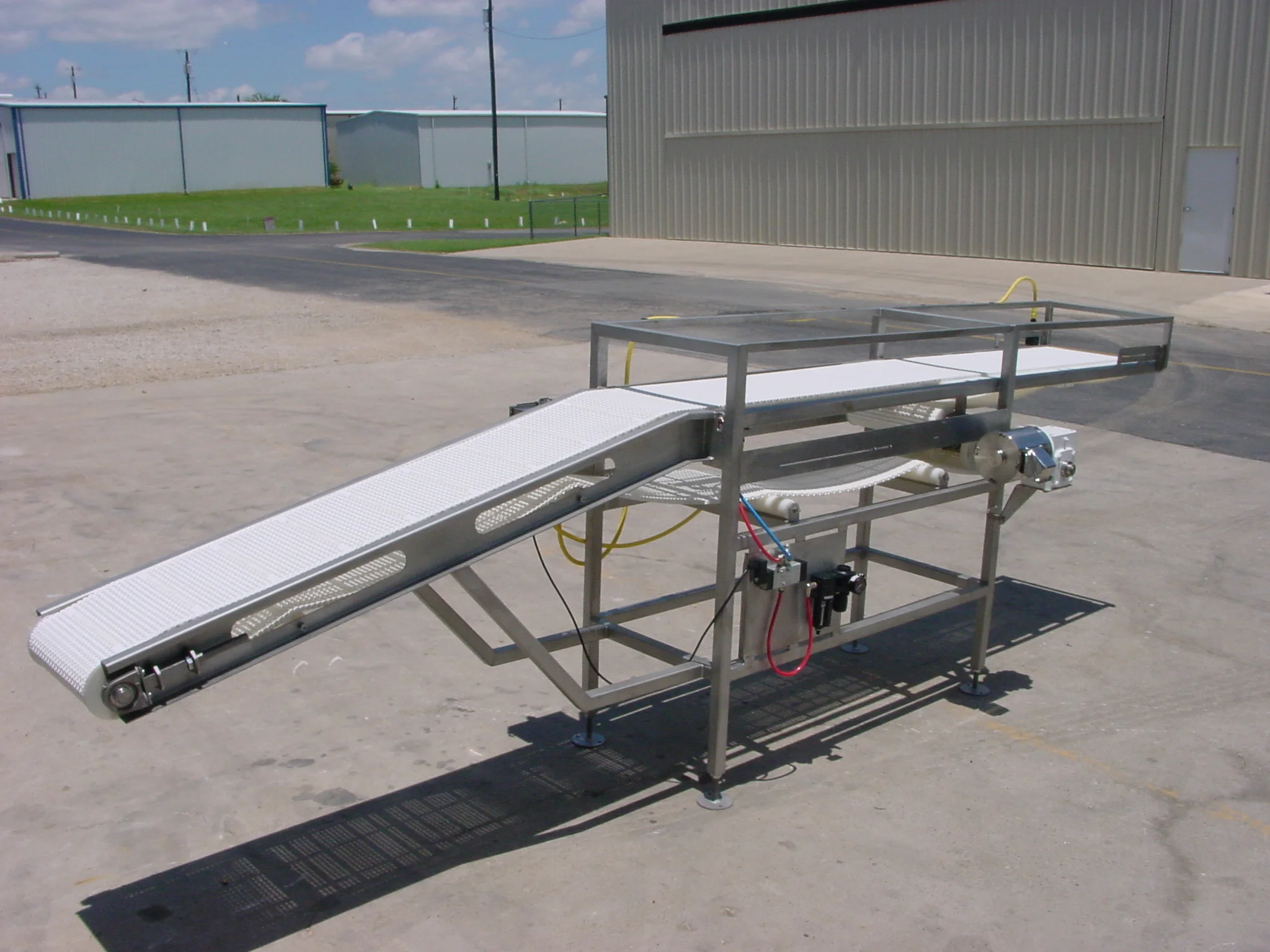 DFS Shuttle and Mixing Station June 2010008.jpg