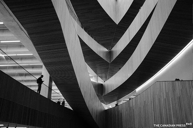 Visitors explore the new Calgary Library following its opening in Calgary, Alta., Thursday, Nov. 1, 2018. The four-storey building cost $245 million to construct and the 240,000-square-foot interior centres around a four-storey central atrium topped by a skylight. THE CANADIAN PRESS/Jeff McIntosh
.
.
.
.
.
#calgarylibrary #Calgary #Alberta #Canada #🇨🇦 #wood #naturallight #YCC #calgarypubliclibrary #Fuji #fuji #fujifeed #fujixseries #fujilove #fujinon #fujifilmxseries #fujix #fujiframez #fujix100f #fujisan #fujixclub #fujicolor #fujifilmx100f #fujifilmph #fujifollowme #bnw #bnw_captures #vimptfreeprint #vimpt @vimpt