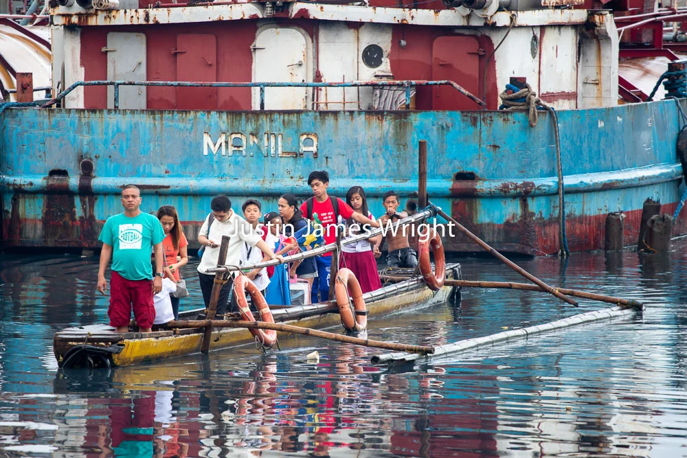 River Taxi / Water Taxi, Navotas River, Navotas, Metro Manila, Philippines Philippine Image # 4099 If you wish to purchase a photography print of this image, or would like to license this image please contact us using the form below. Please kindly include the Image Title and Image Ref # in your message, we will get back to you.