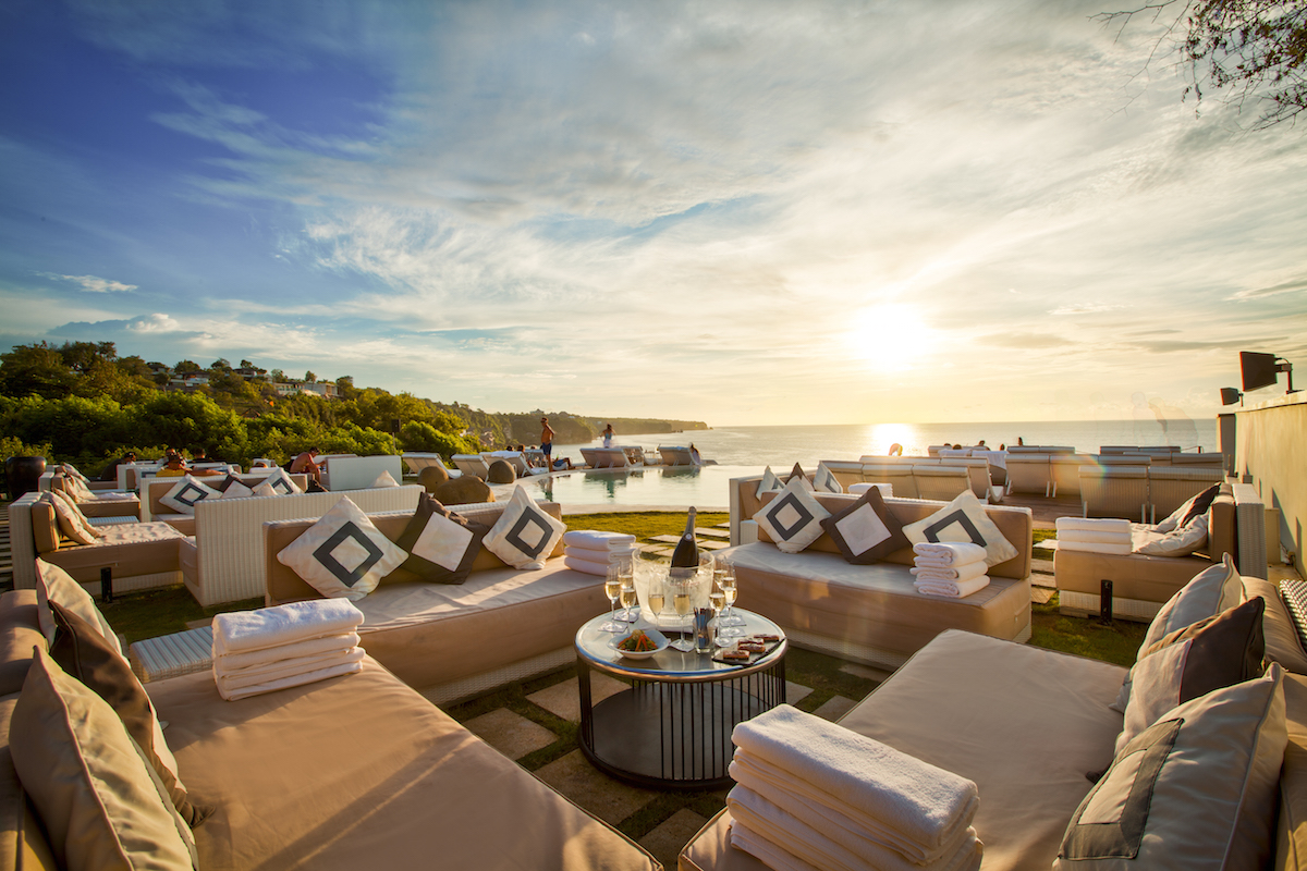 Photo courtesy of El Kabron Restaurant & Beach Club