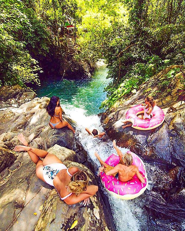 The Aling-Aling Waterfall in Bali's Buleleng Regency tumbles over a 114-foot (35-meter) cliff in two side-by-side streams 🌴☀️ || Credit: @captainpotter ⠀
.⠀
.⠀
.⠀
.⠀
#thebalibible #travel #bali #nature #sunset #trip #lush #scenery #wanderlust #travl