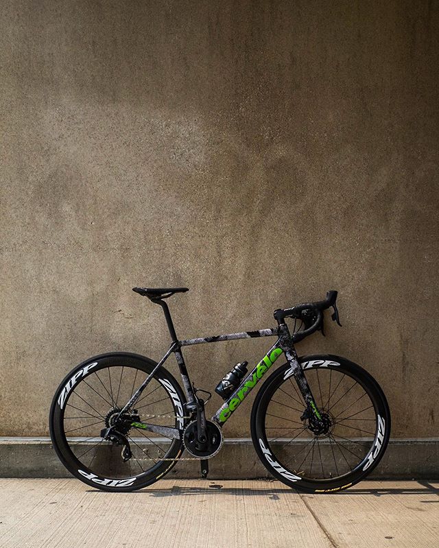 Beast!! #sramaxs .
.
.
.
.
.
#fromwhereiride #cycling #outsideisfree #cyclinglife #vscocycling #cyclingshots #beautyofcycling #bikingrepost @bikingrepost #cyclingshots #stravaphoto #stravacycling #roadcycling #roadcyclist  #cyclingphotos #cycling #wa