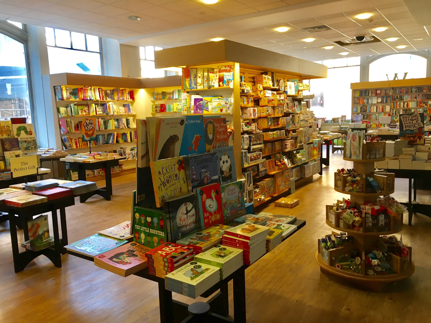 The biggest bookstore in Scotland - Waterstones, Glasgow