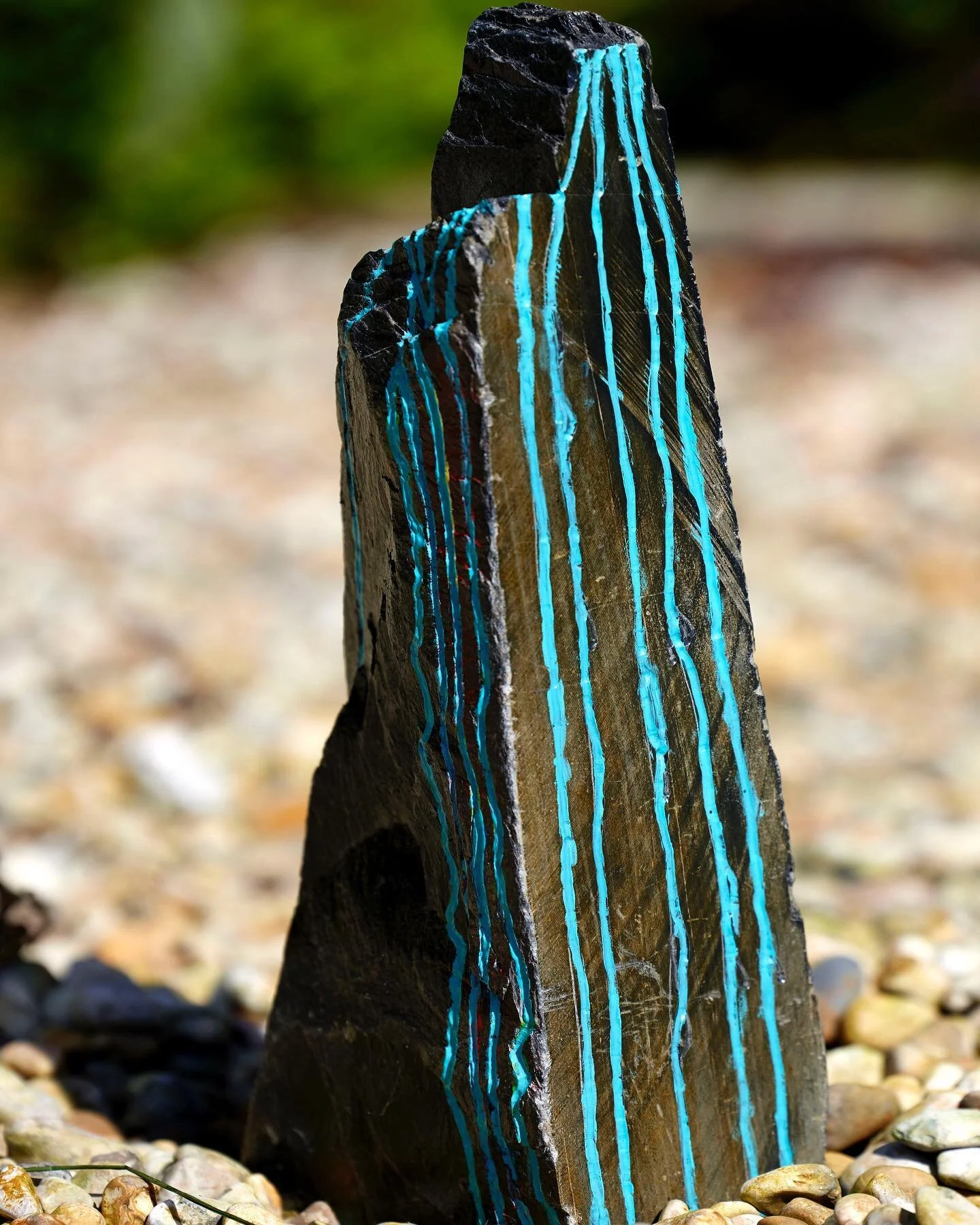 La Source II, 36cm x23x10, engraved Delabole slate, paint, lacquer. Available from @circlecontemporarygallery #christopherchandlersculptor #delaboleslate #cornishsclpture #xeriscape