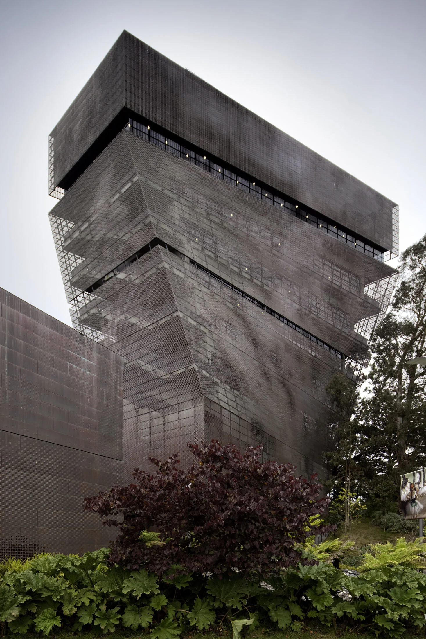 De Young Museum San Francisco CA Jacques Herzog, Pierre de Meuron and Fong + Chan View Full Project
