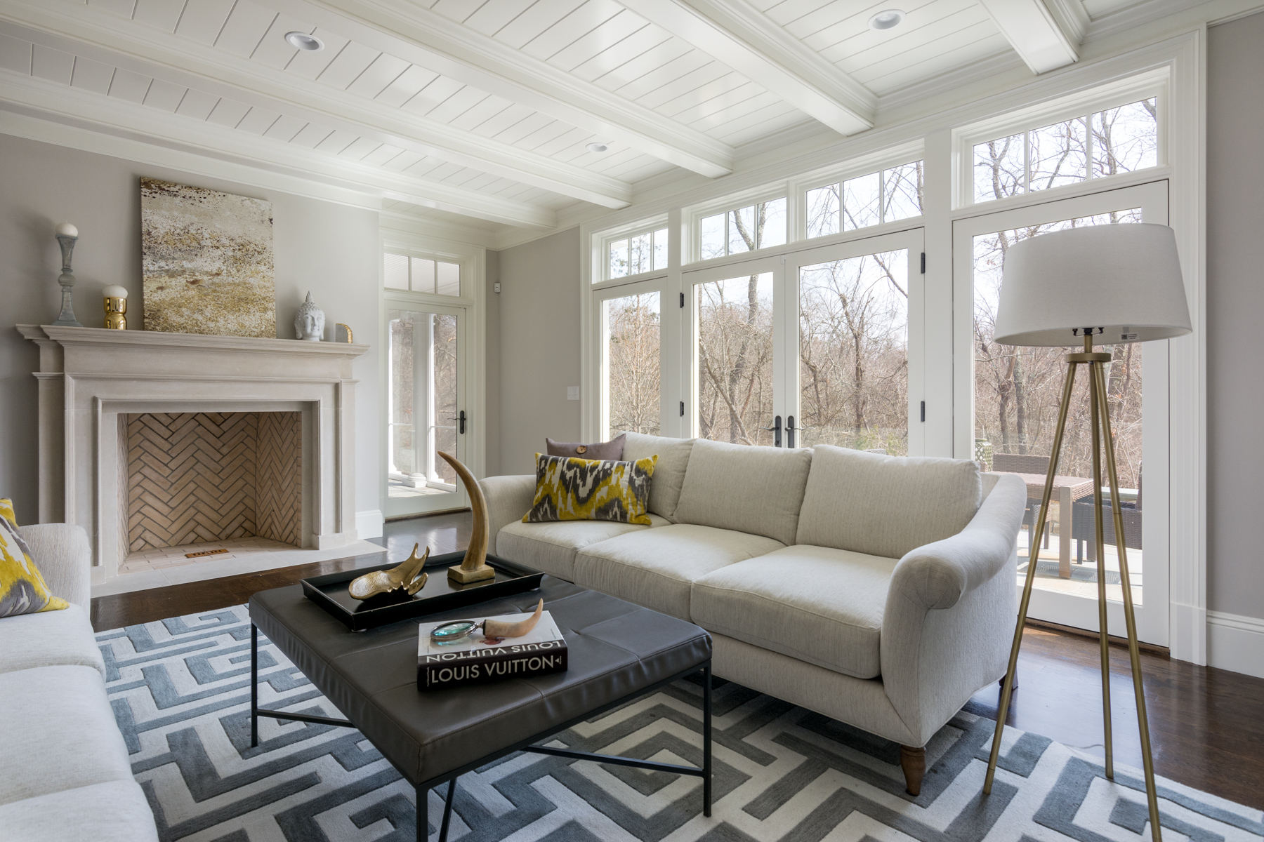 38StandishRd-Living4-LoRes.jpg