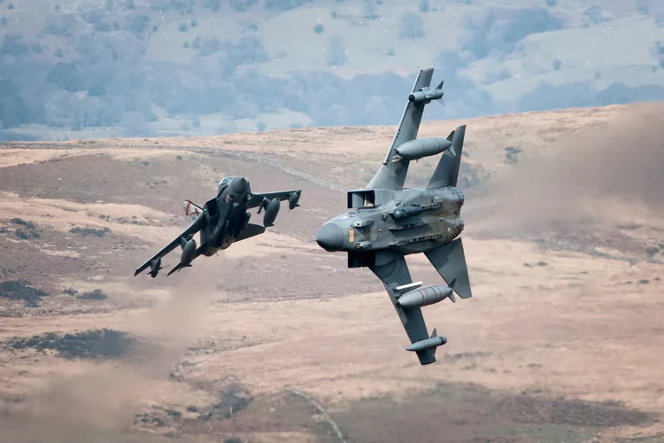 41(R) TES Squadron Tornado GR4s dive into Cad. 