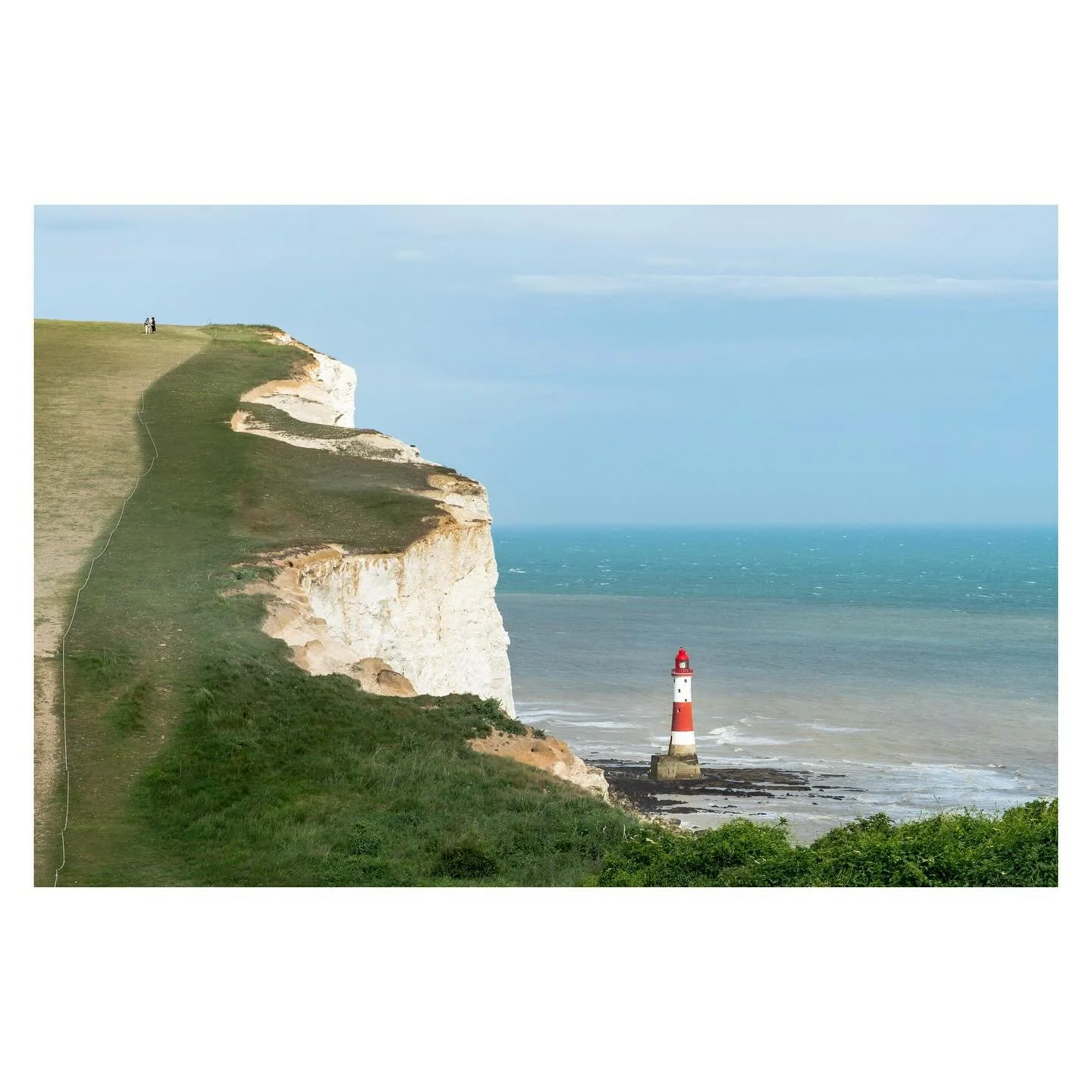 My kind of red, white and blue. Beachy Head Lighthouse, Seven Sisters Cliffs, East Sussex, England.
.
.
.
.
.
#beachyheadlighthouse #beachyhead #lighthouse #july4th #sevensisters #uk #eastsussex #england #englishchannel #travelphotography #naturephot