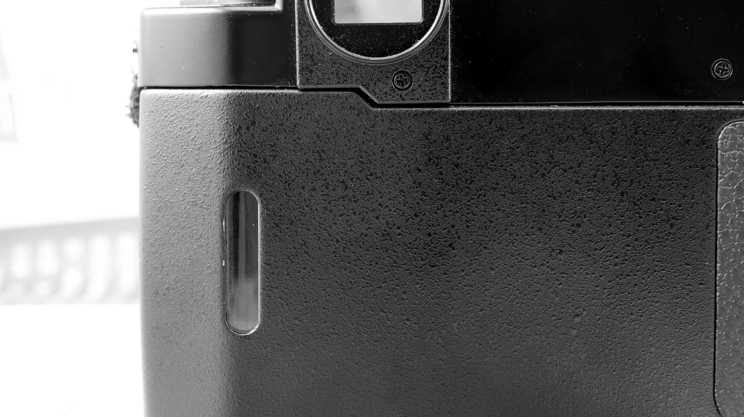 R4M film window, easy for you to see what film you have in the camera. 
