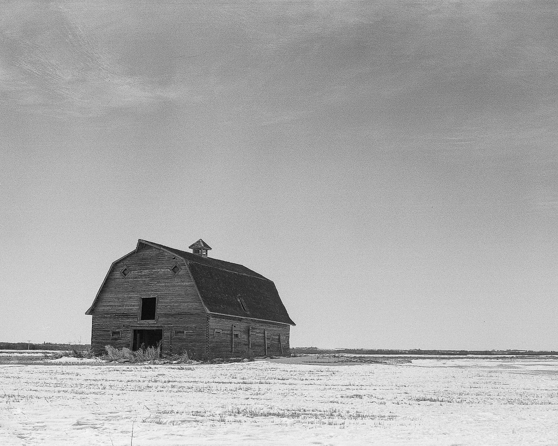 BlackfootBarn_RB67_90mm_ToddConnaghan.jpg