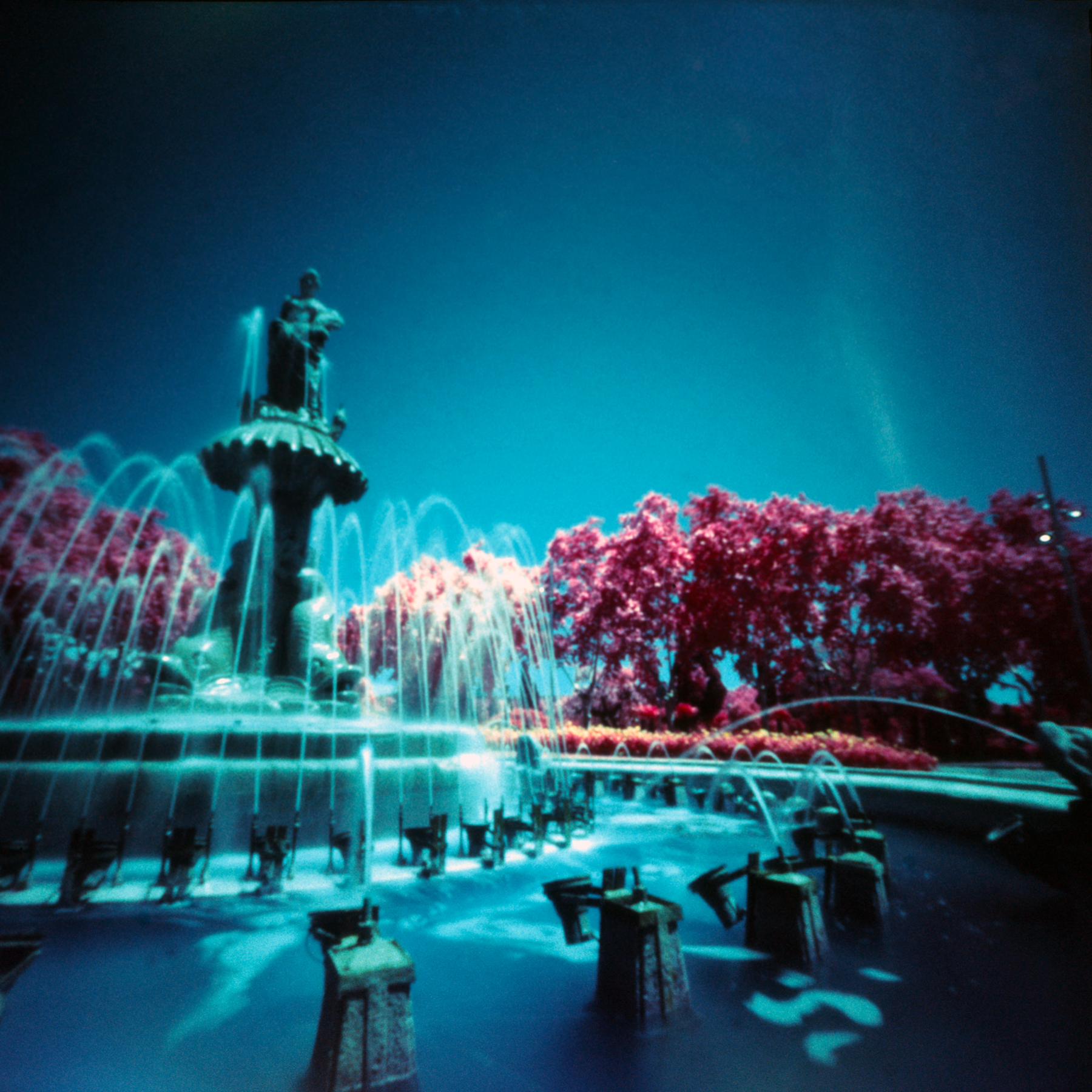 Fountain | pinhole | Jesús Joglar