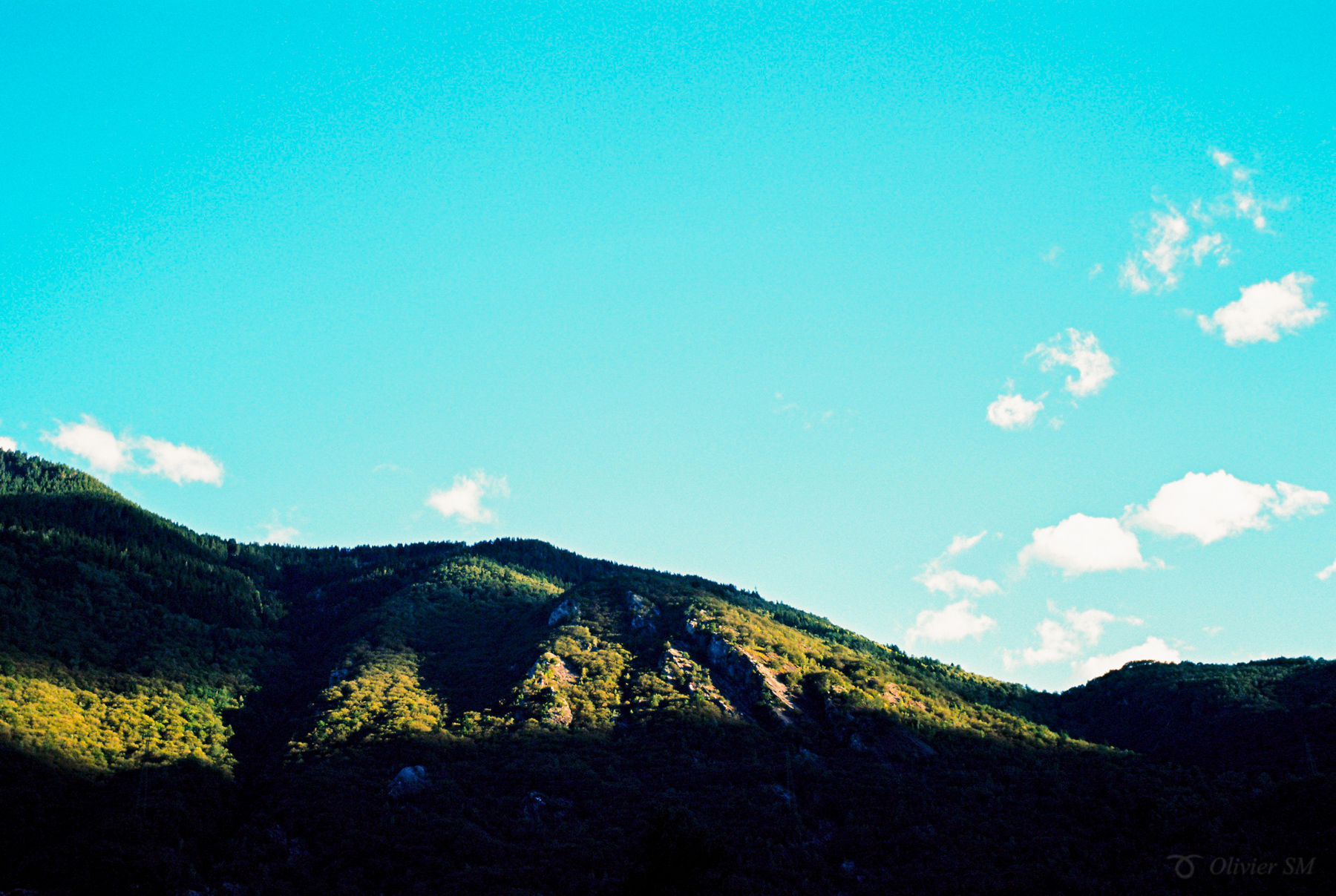 Swiss Hills on the way to Tuscany | Voigtländer Bessa R3M | Nokton 35mm 1.4 SC | Kodak Ektar 100
