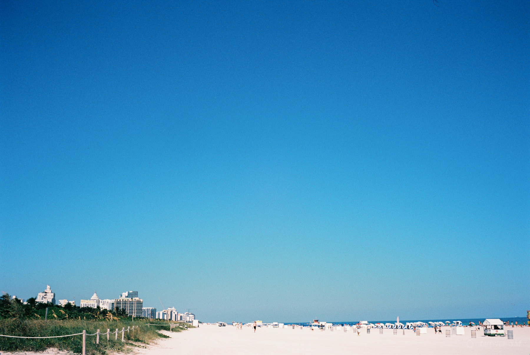 South Beach Miami | Voigtländer Bessa R3M | Nokton 35mm 1.4 SC | Kodak Ektar 100