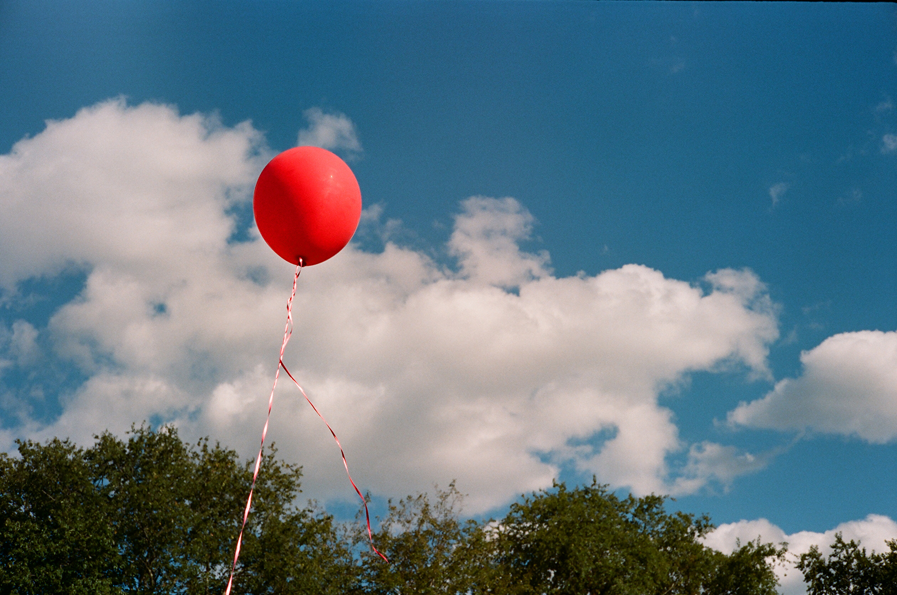 Red Balloon Blue Sky | Yashica Electro 35GS | Portra 160 | Ian Ross