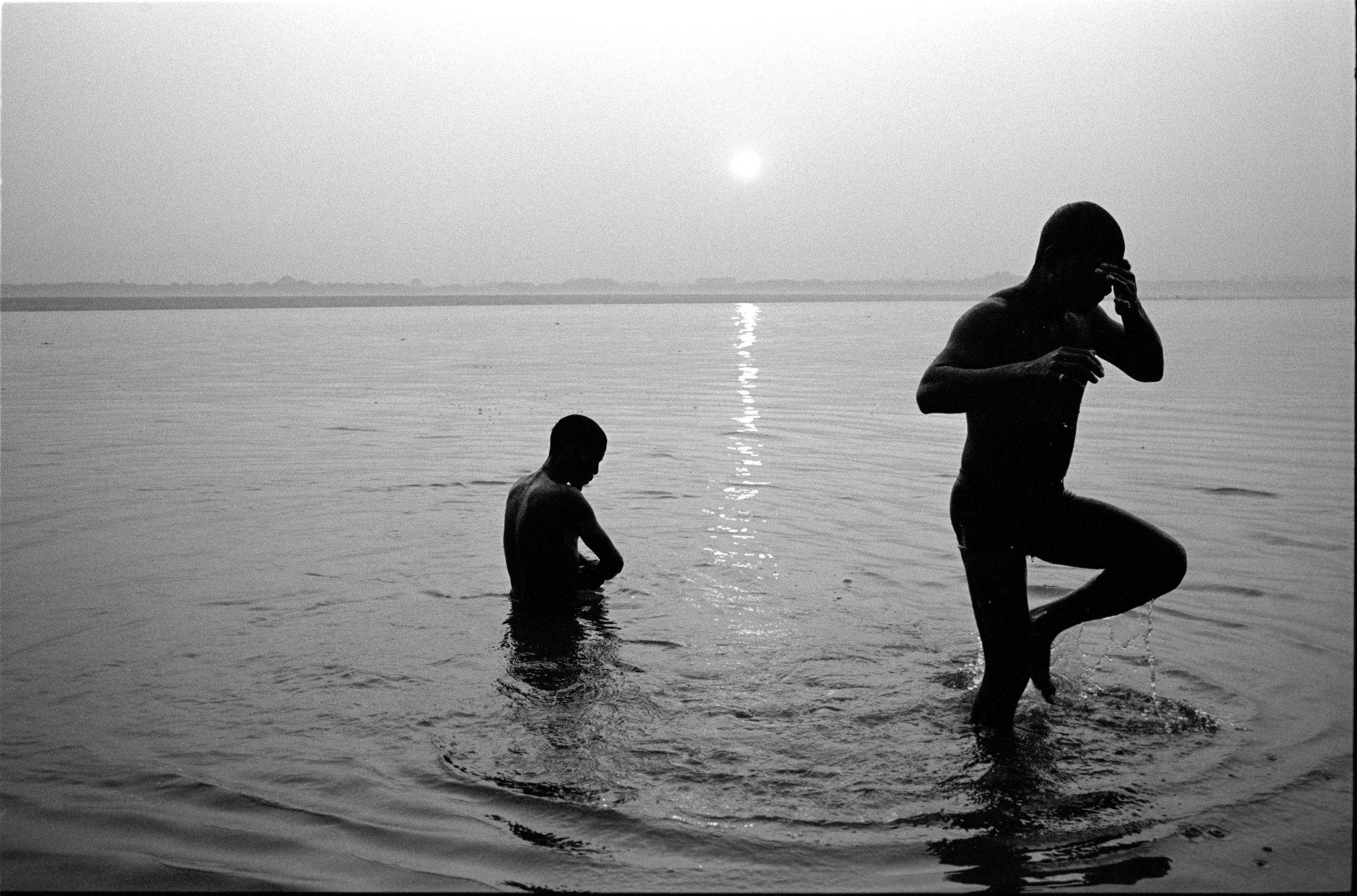 Varanasi | Leica MP 35mm | Tri-X | Suan Lin