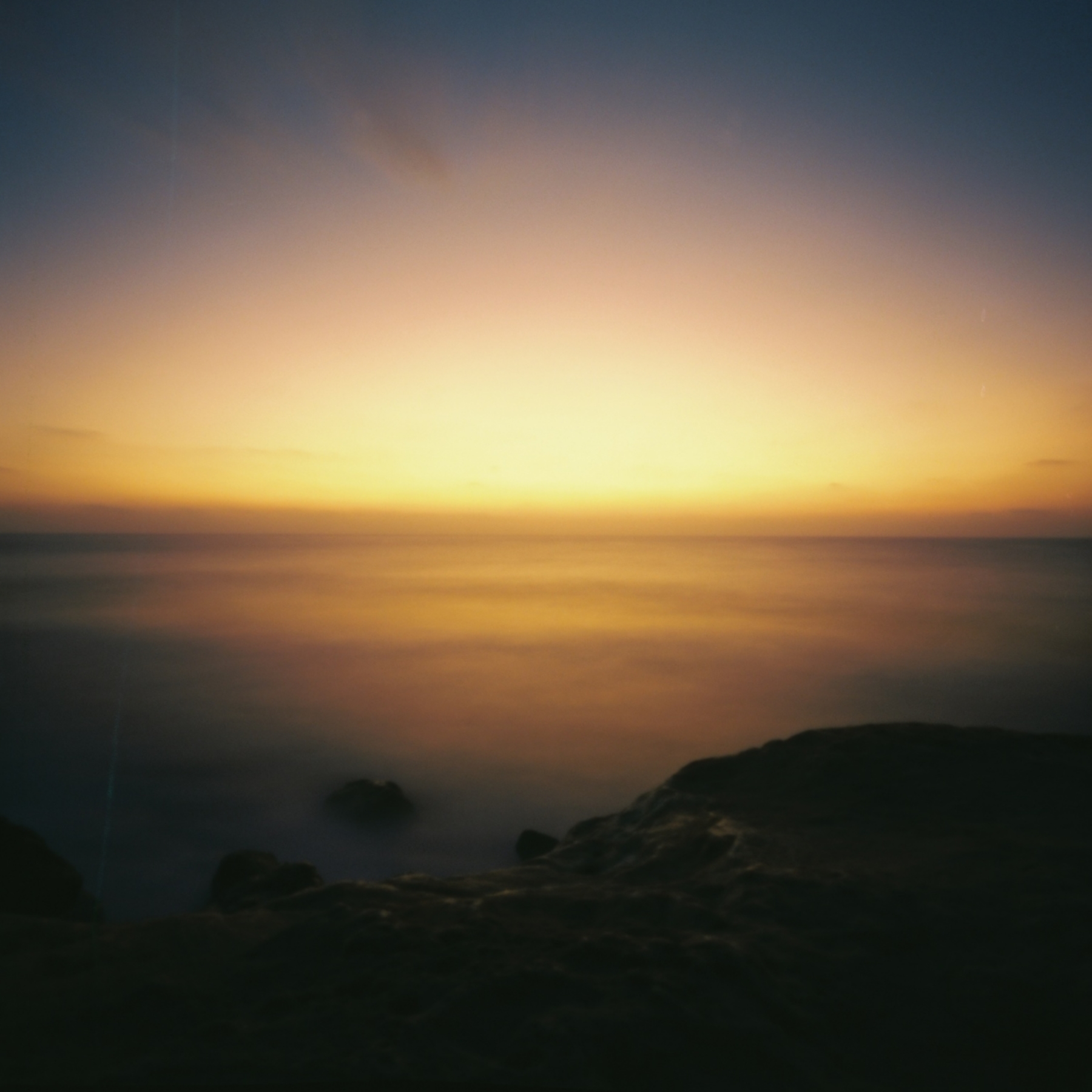 Golden Sunset | Flyer 6x6 pinhole camera | Daphne Schnitzer