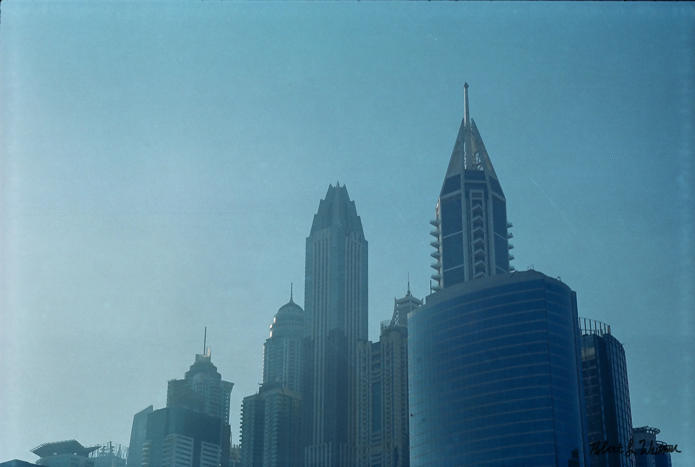 Dubai, United Arab Emirates | Zorki 4K & Kodak Ektar 100 | Robert Weitzner 2017