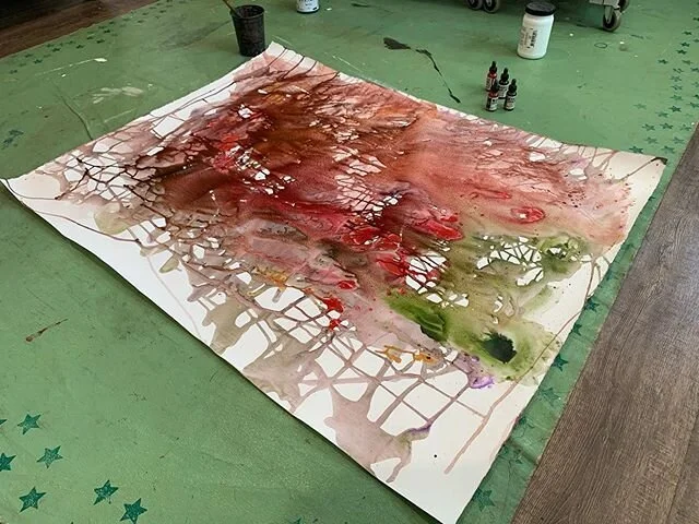 I have a piece of paper (roughly 40&rdquo; x 50&rdquo;), a brand new set of Waverly Colors and a lot of feelings to work through. Let&rsquo;s see what develops. .
.
#art #baltimoreartist #wip #worksonpaper #waverlycolorco #acrylicink