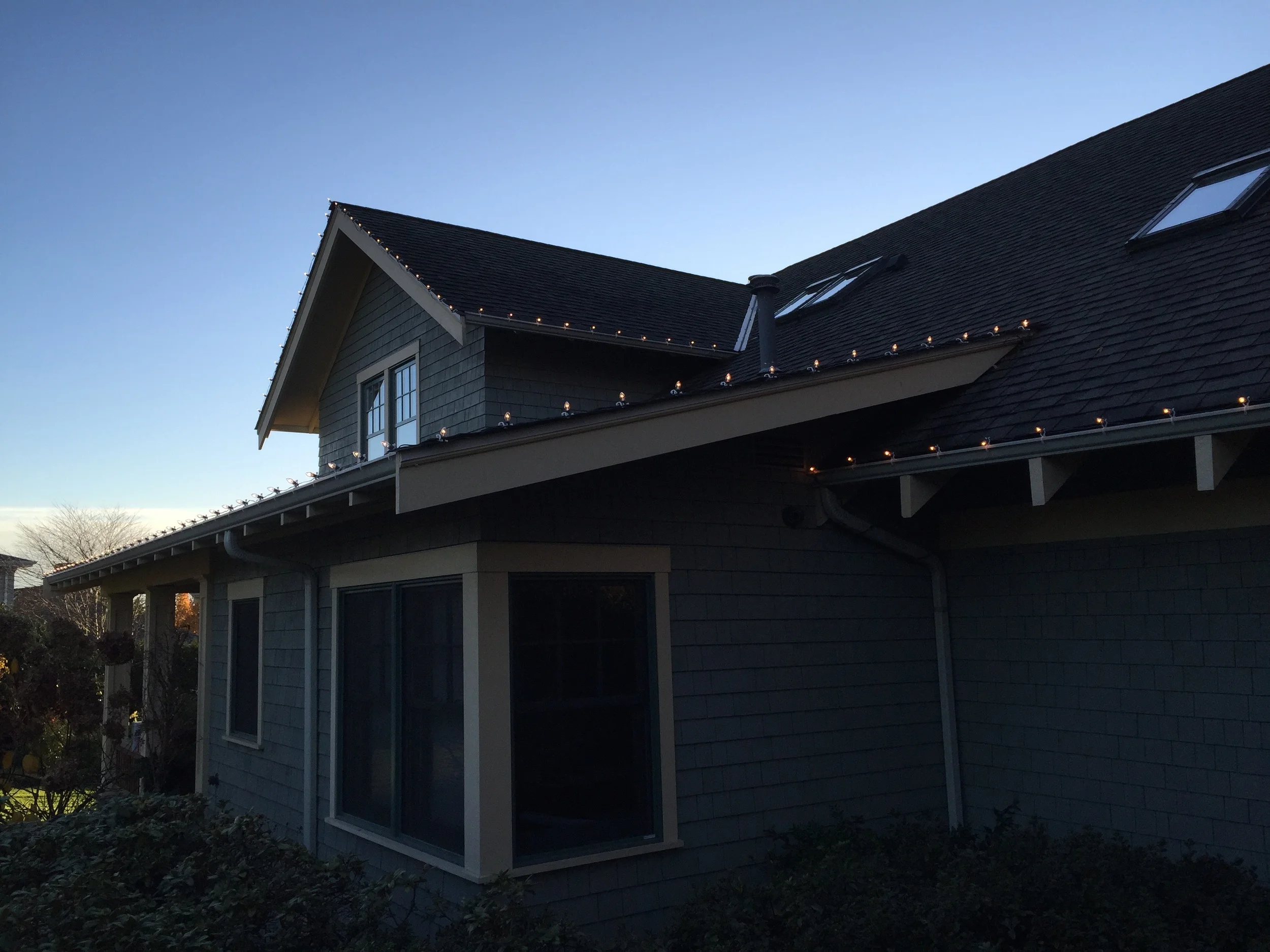 Clear C9 Bulbs on Gutter