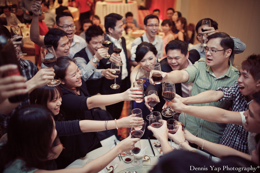 kok siong sammi wedding dinner noble house kuala lumpur malaysia wedding photographer dennis yap photography toasting chinese traditional-6.jpg