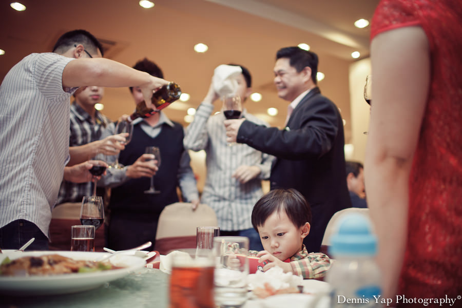 kok siong sammi wedding dinner noble house kuala lumpur malaysia wedding photographer dennis yap photography toasting chinese traditional-7.jpg